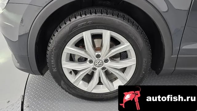 Volkswagen Tiguan Tiguan second Generation 2018 года - вид 5