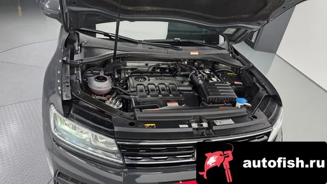 Volkswagen Tiguan Tiguan second Generation 2018 года - вид 6