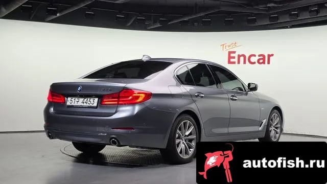 BMW 5-Series 5 Series (G30) 2018 года - вид 2