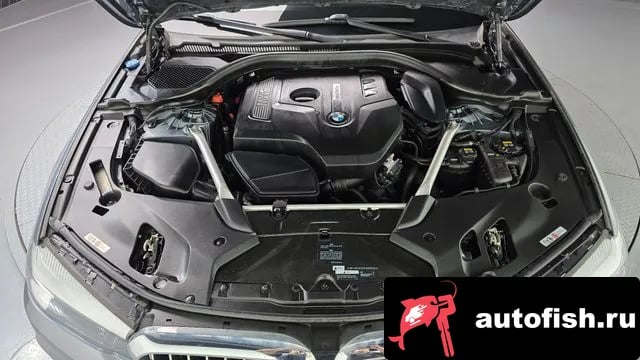 BMW 5-Series 5 Series (G30) 2018 года - вид 6