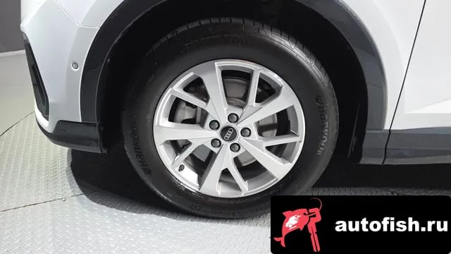 Audi Q3 Q3 (F3) 2024 года - вид 5