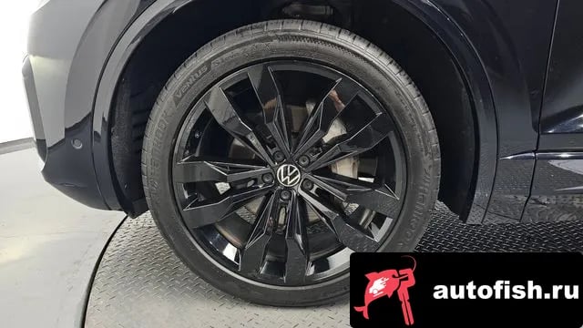 Volkswagen Touareg Tuareg 3rd generation 2021 года - вид 5