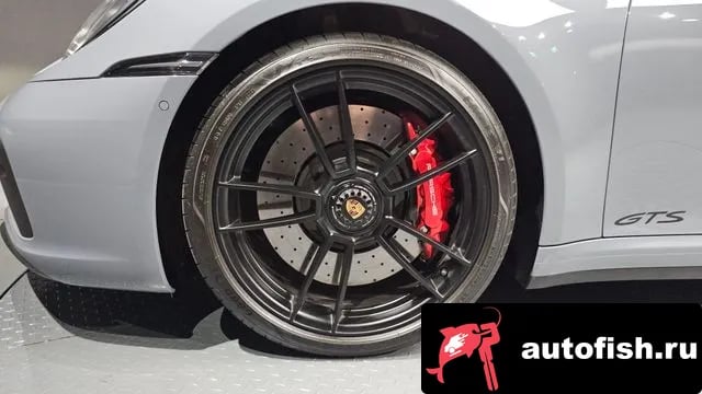 Porsche 911 911 (992) 2023 года - вид 4