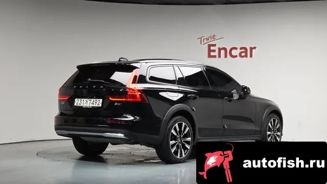 Volvo V60 V60 Cross-country 2nd Generation 2023 года - вид 1