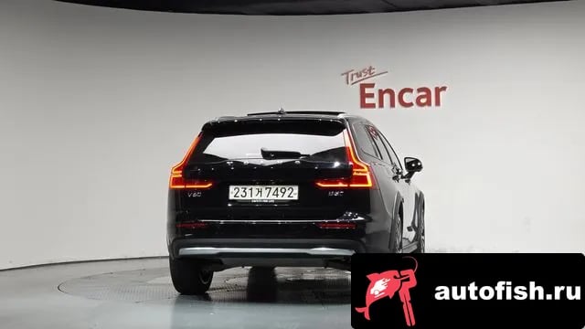 Volvo V60 V60 Cross-country 2nd Generation 2023 года - вид 3