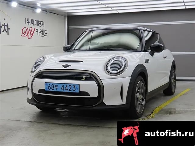 Mini Cooper Cooper Electric 2023 года - вид 1