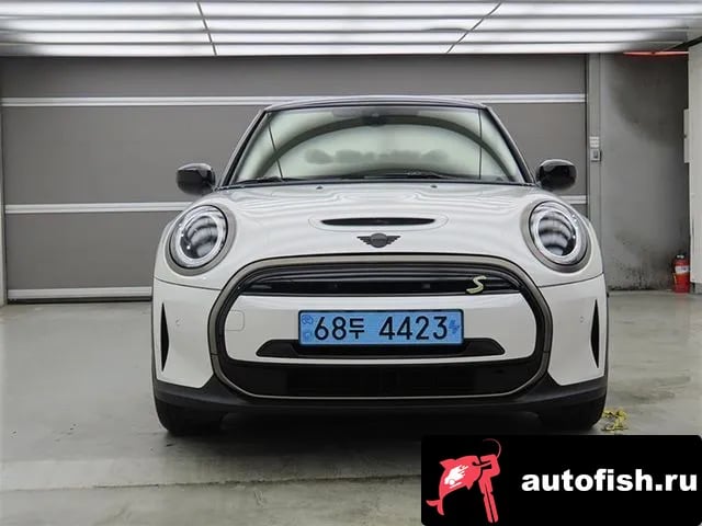 Mini Cooper Cooper Electric 2023 года - вид 2