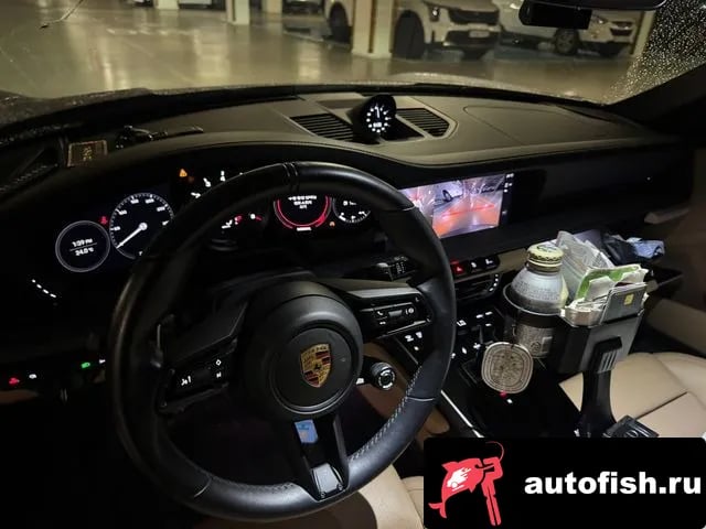 Porsche 911 911 (992) 2021 года - вид 6