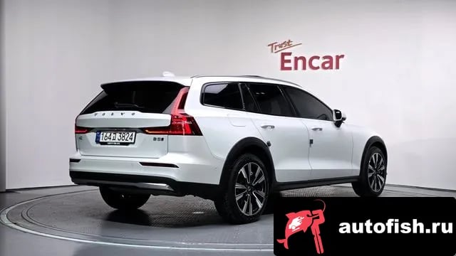 Volvo V60 V60 Cross-country 2nd Generation 2024 года - вид 2
