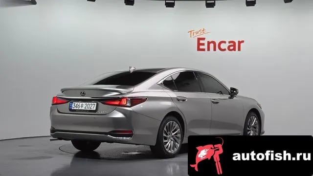 Lexus ES ES300h 7th generation 2024 года - вид 1