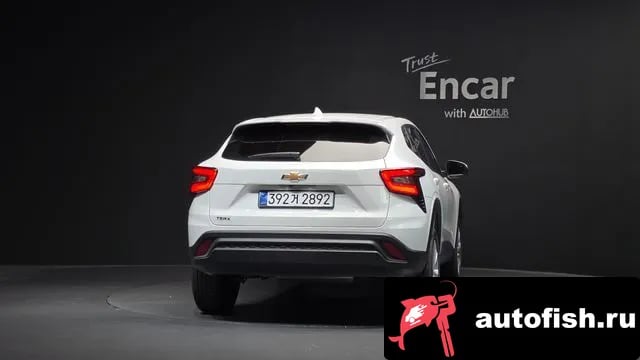 Chevrolet (GM Daewoo) Trax Trax Crossover 2026 года - вид 3