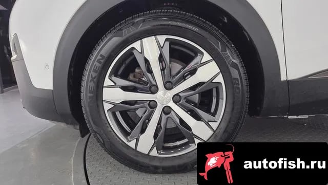 Peugeot 5008 5008 second generation 2018 года - вид 5