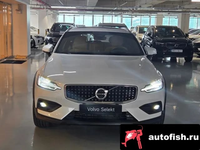 Volvo V60 V60 Cross-country 2nd Generation 2026 года - похожие автомобили