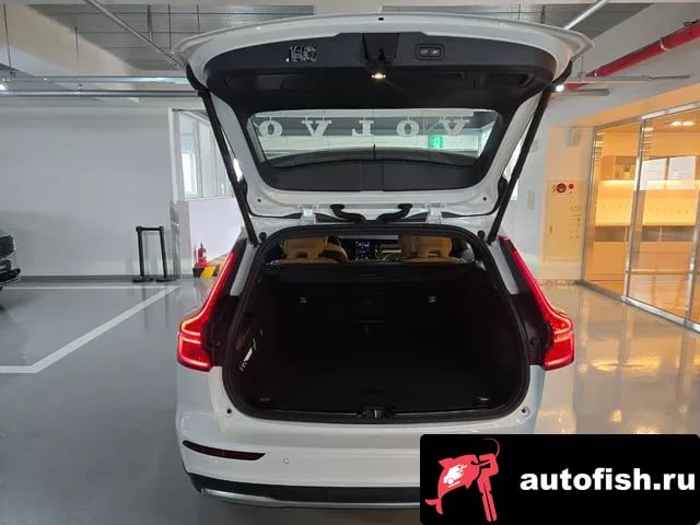 Volvo V60 V60 Cross-country 2nd Generation 2026 года - вид 6