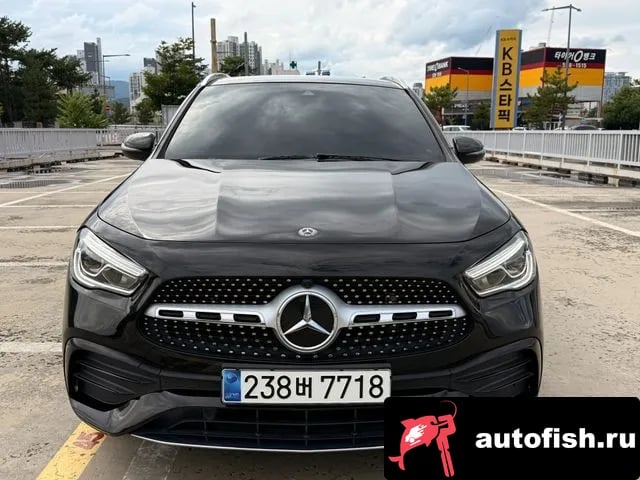 Mercedes-Benz GLA-Class GLA - Class H247 2020 года - вид 3