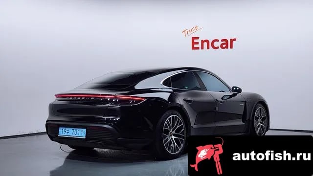 Porsche Taycan Taikan 2022 года - вид 2