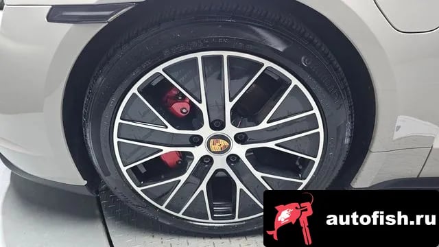 Porsche Taycan Taikan 2023 года - вид 4