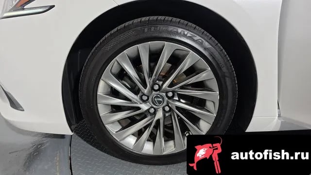 Lexus ES ES300h 7th generation 2020 года - вид 5