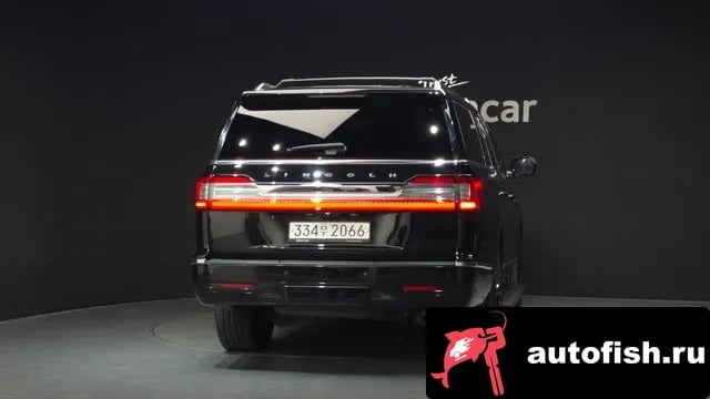 Lincoln Navigator Navigator 4th generation 2020 года - вид 4