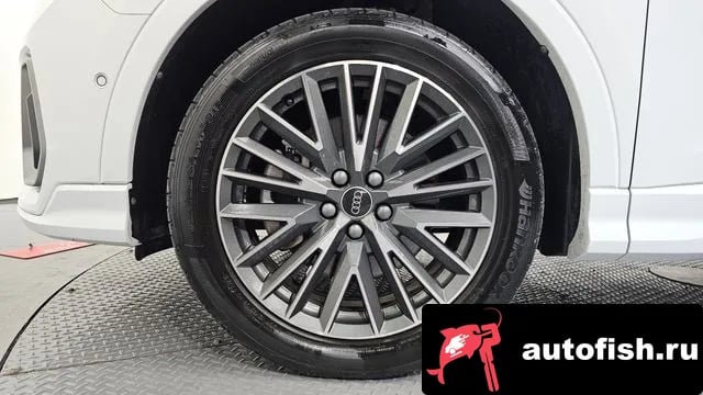 Audi Q3 Q3 (F3) 2024 года - вид 5