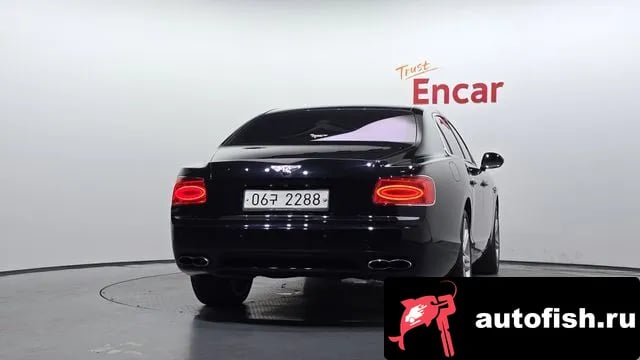 Bentley Flying Spur Flying Spur 2nd Generation 2018 года - вид 4