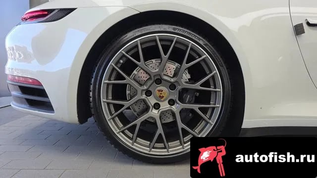 Porsche 911 911 (992) 2021 года - вид 5