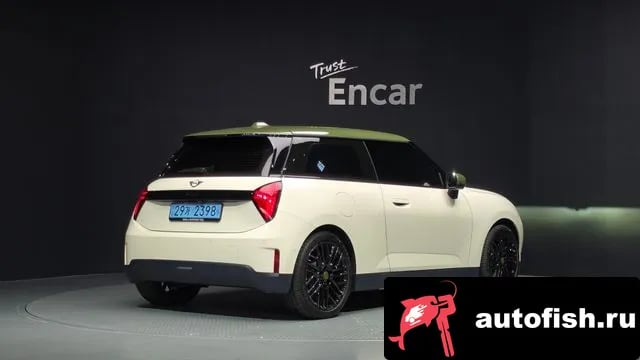 Mini Cooper Cooper Electric 4th Generation 2026 года - вид 2