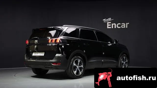 Peugeot 5008 5008 second generation 2018 года - вид 2