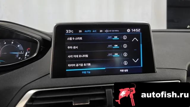 Peugeot 5008 5008 second generation 2018 года - похожие автомобили
