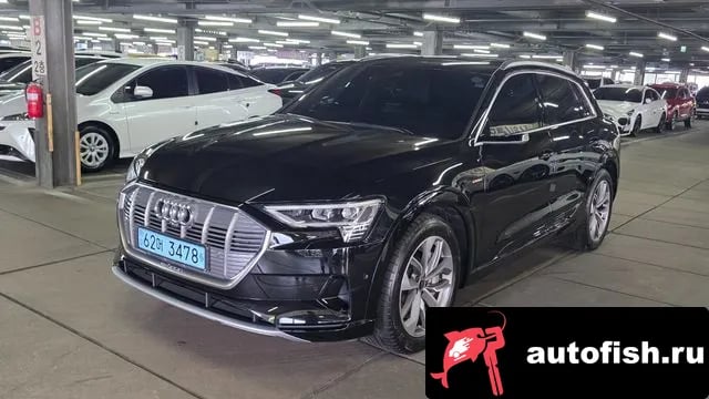 Audi e-tron e-Tron 2023 года - похожие автомобили