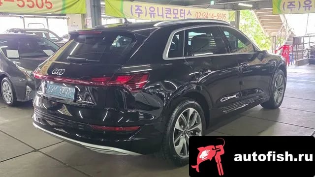 Audi e-tron e-Tron 2023 года - вид 4