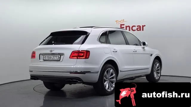 Bentley Bentayga Benteiga 2020 года - вид 2