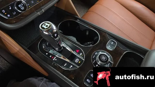 Bentley Bentayga Benteiga 2020 года - похожие автомобили
