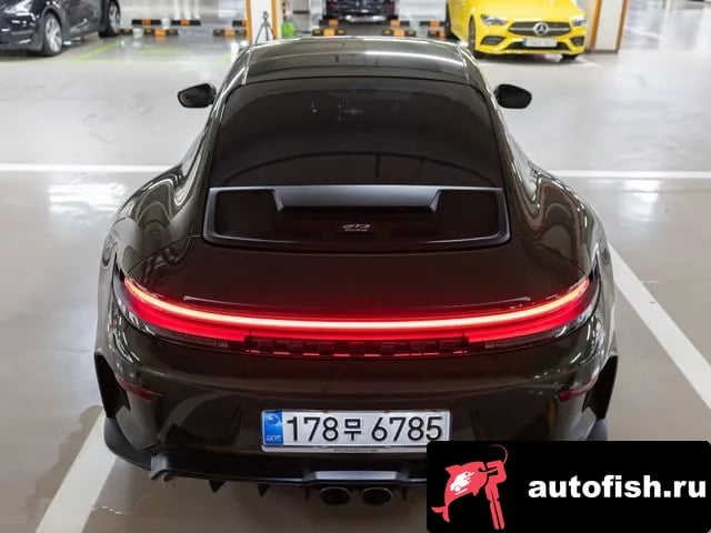 Porsche 911 911 (992) 2026 года - вид 2