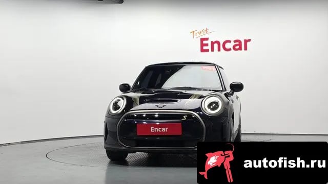 Mini Cooper Cooper Electric 2023 года - вид 3