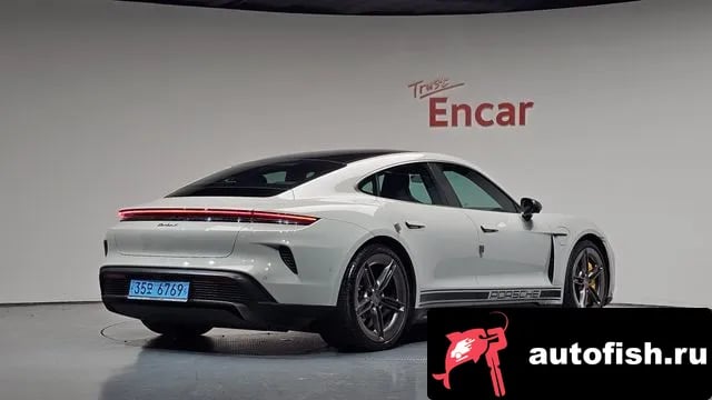 Porsche Taycan Taikan 2024 года - вид 1
