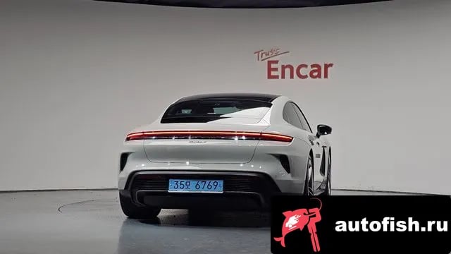 Porsche Taycan Taikan 2024 года - вид 3