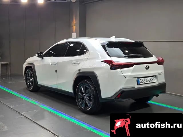 Lexus UX UX300h 2025 года - вид 4
