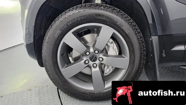 Land Rover Defender Bitdefender (L663) 2026 года - вид 4