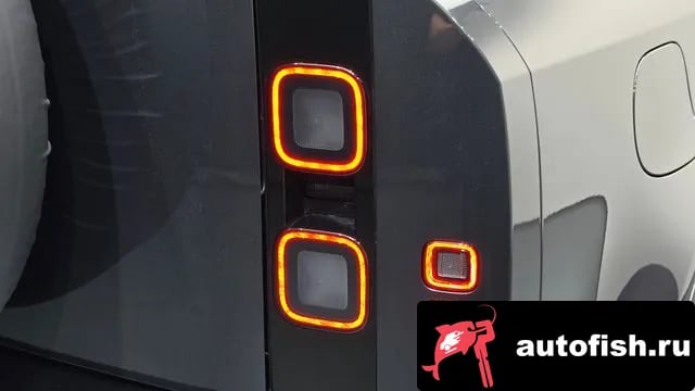 Land Rover Defender Bitdefender (L663) 2026 года - похожие автомобили