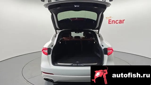 Maserati Levante Lebante 2018 года - похожие автомобили