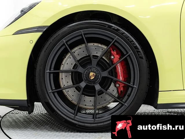 Porsche 911 911 (992) 2025 года - вид 5