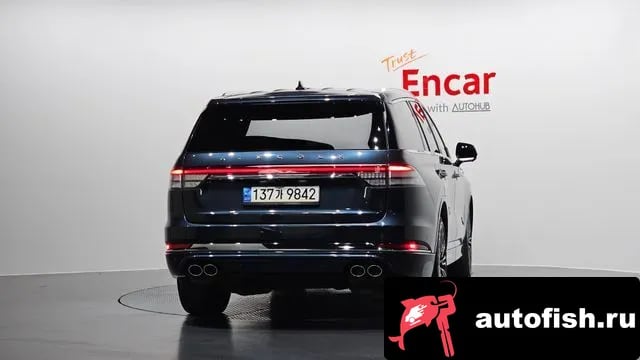 Lincoln Aviator Aviator 2nd generation 2022 года - вид 4