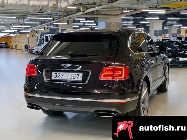Bentley Bentayga Benteiga 2018 года - вид 3