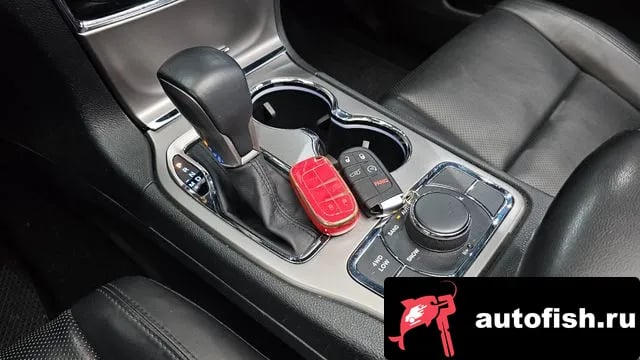 Jeep Cherokee Grand Cherokee 2019 года - похожие автомобили