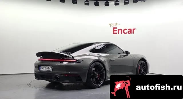 Porsche 911 911 (992) 2022 года - вид 2