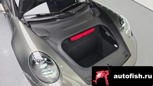 Porsche 911 911 (992) 2022 года - вид 6