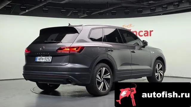 Volkswagen Touareg Tuareg 3rd generation 2020 года - вид 2