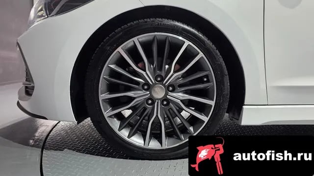 Hyundai AVANTE Avante AD 2018 года - вид 5