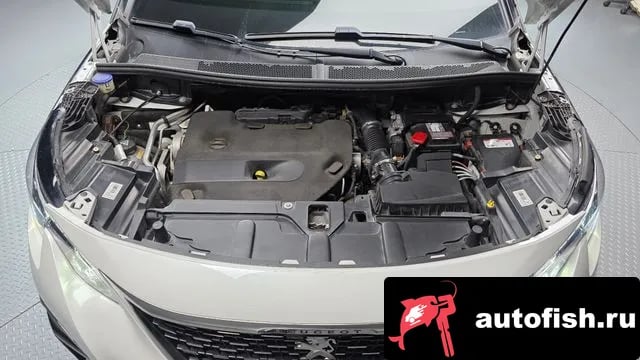 Peugeot 3008 3008 second generation 2020 года - вид 6